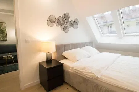 Apartment Elegant For Lovers L Jos19 *